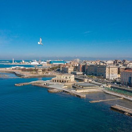 Ferienwohnung Casamieli, Nuovo, Vicino Al Porto Al Mare E Al Centro Livorno Exterior foto