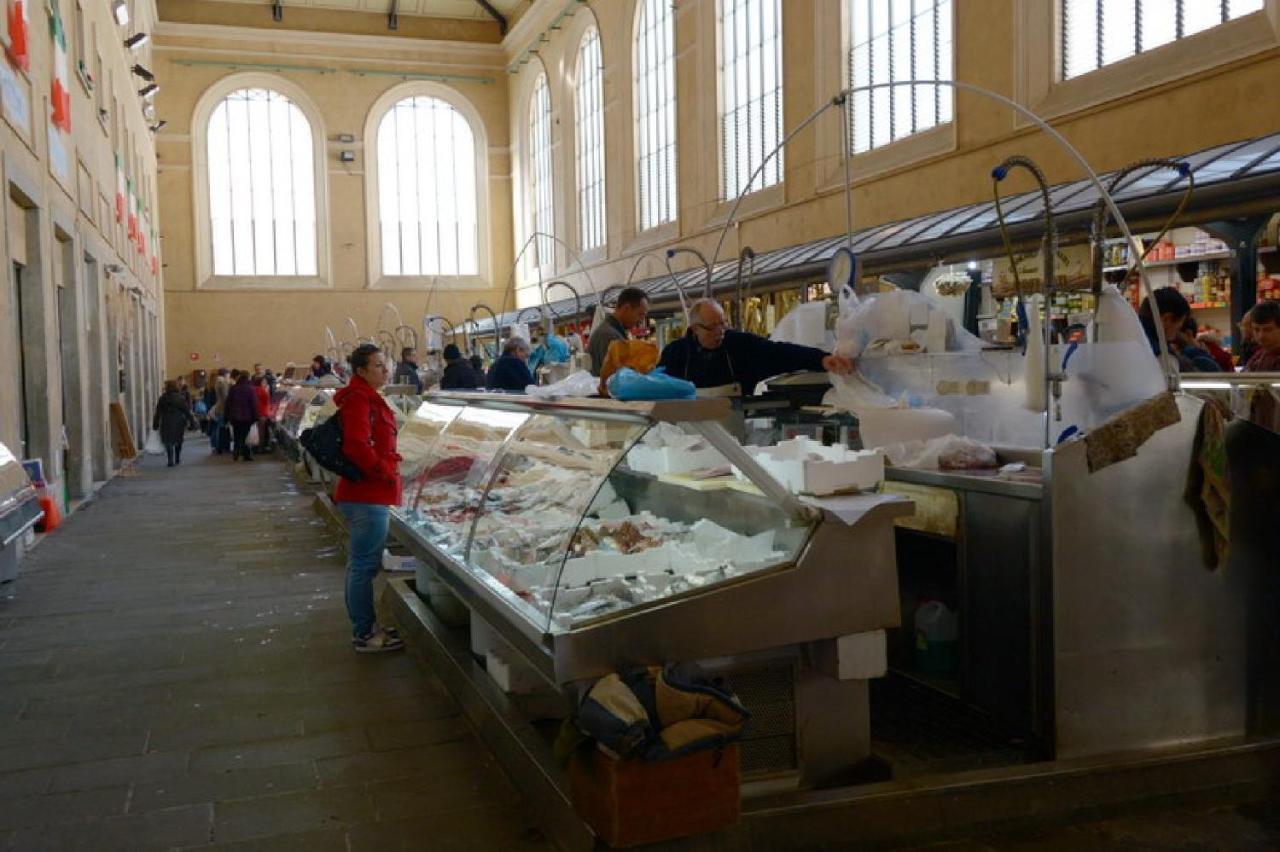 Ferienwohnung Casamieli, Nuovo, Vicino Al Porto Al Mare E Al Centro Livorno Exterior foto
