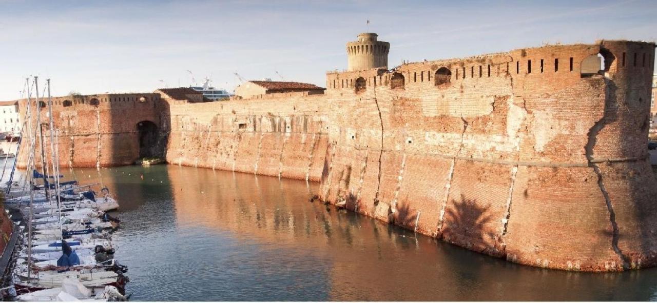 Ferienwohnung Casamieli, Nuovo, Vicino Al Porto Al Mare E Al Centro Livorno Exterior foto