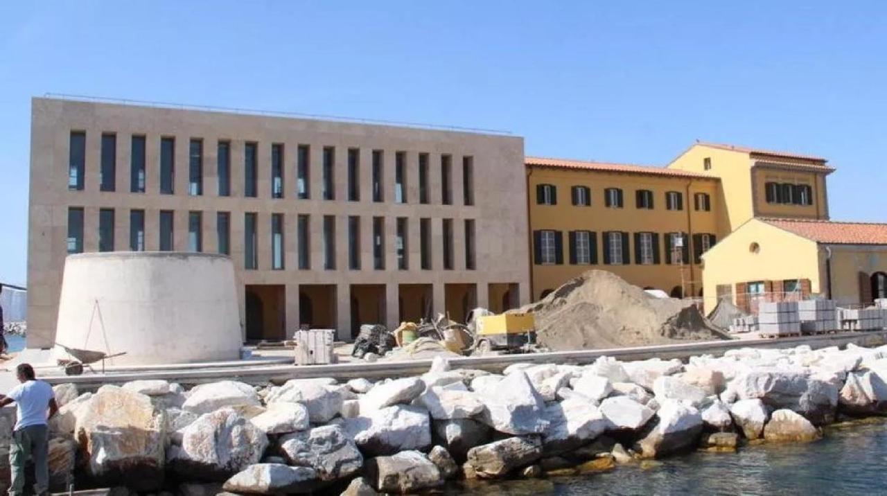 Ferienwohnung Casamieli, Nuovo, Vicino Al Porto Al Mare E Al Centro Livorno Exterior foto