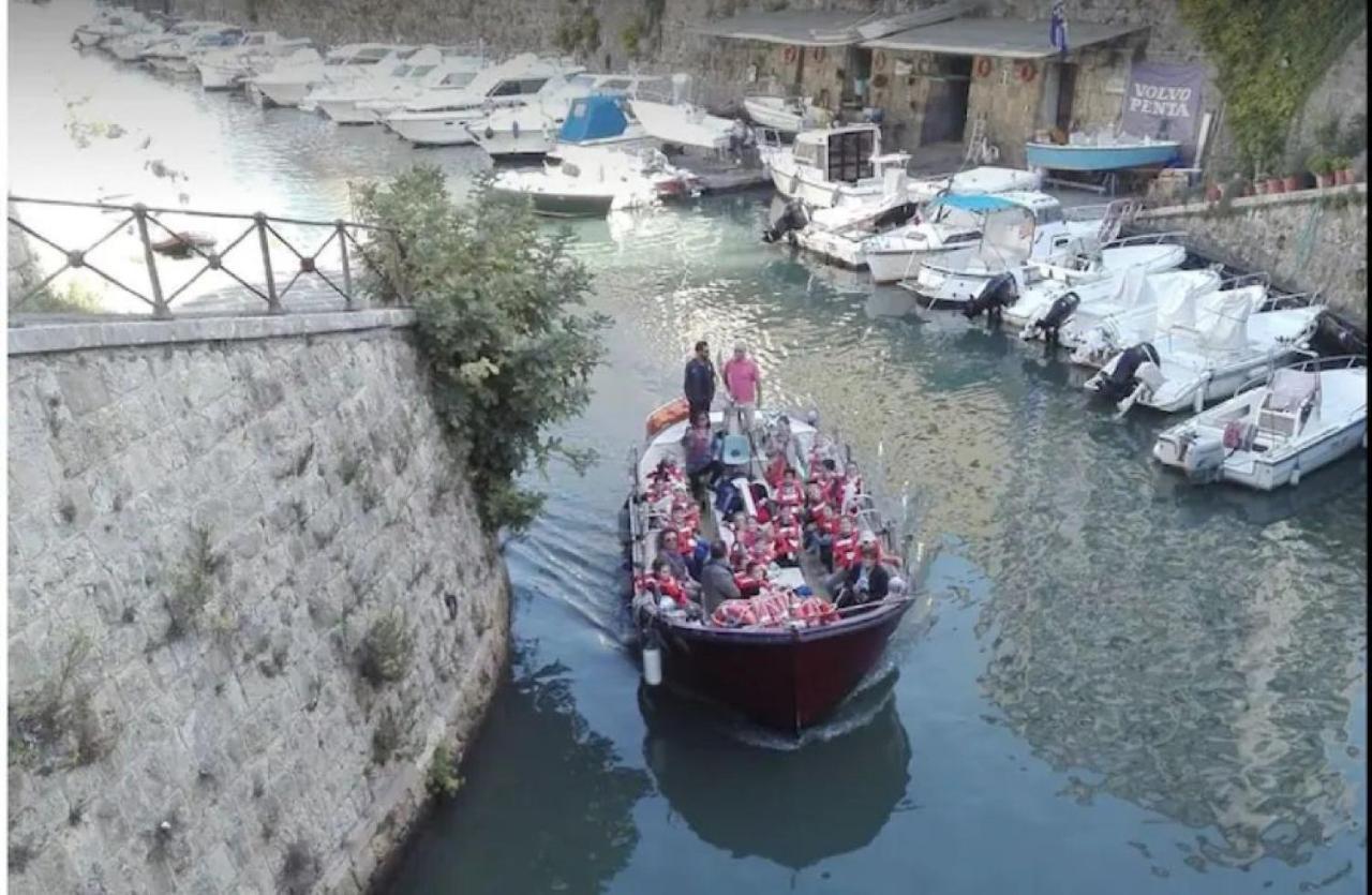 Ferienwohnung Casamieli, Nuovo, Vicino Al Porto Al Mare E Al Centro Livorno Exterior foto